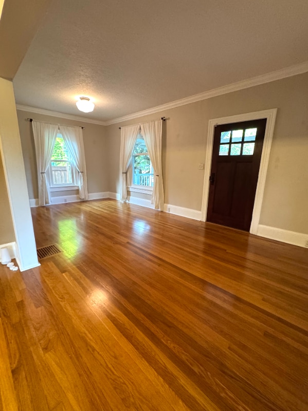 8535 SE 15th Ave in Portland, OR - Foto de edificio - Building Photo