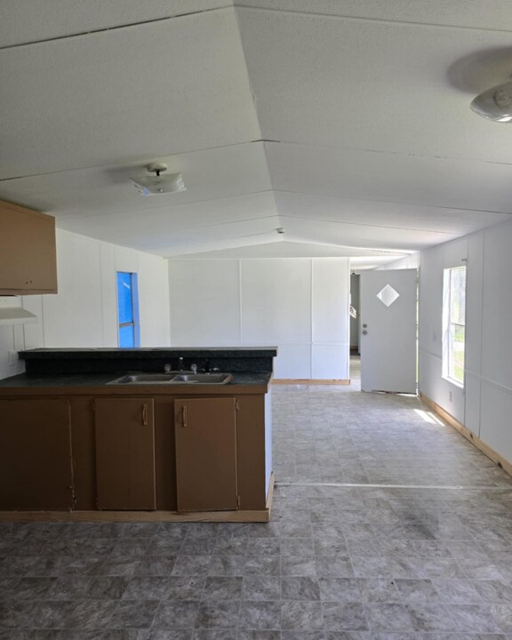 4915 US-80 in Selma, AL - Building Photo