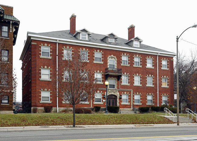 Museum Place Apartments in Toledo, OH - Building Photo - Building Photo