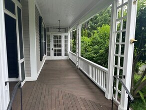 96 Beach Bluff Ave in Swampscott, MA - Building Photo - Building Photo