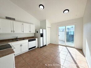 5960 W Oregon Ave in Glendale, AZ - Building Photo - Building Photo