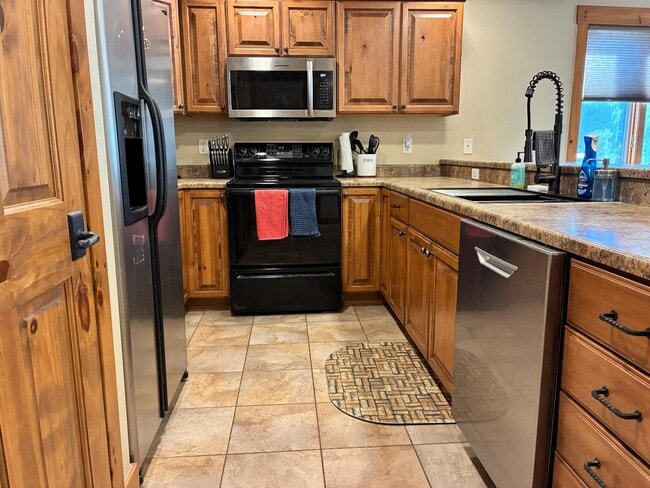 831 Ermine Ln in Fraser, CO - Building Photo - Building Photo