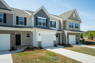 Arbor Mill Townhomes in Piedmont, SC - Building Photo - Building Photo