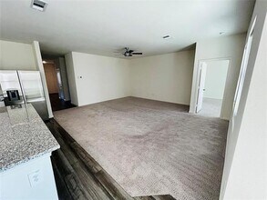 743 Camden Dr in Lavon, TX - Building Photo - Building Photo