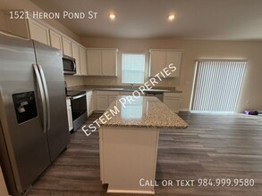 1521 Heron Pond St in Raleigh, NC - Building Photo - Building Photo