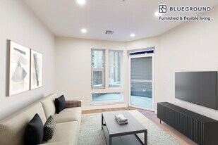 290 Mishawum Rd, Unit FL2-ID5364A in Woburn, MA - Building Photo