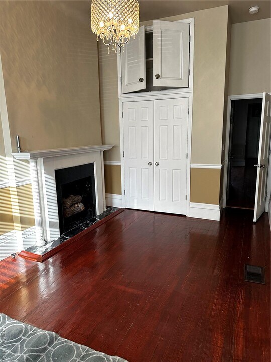 213 E Prospect Ave in Mount Vernon, NY - Building Photo