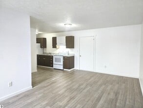 107 North St in Buckley, MI - Building Photo - Building Photo