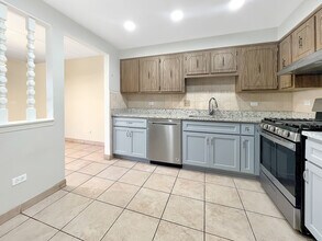 10702 Keating Ave in Oak Lawn, IL - Building Photo - Building Photo