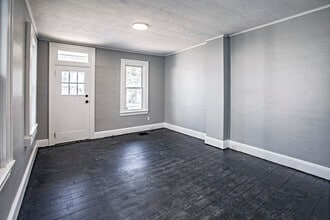 151 Grant St in Salem, NJ - Foto de edificio - Building Photo