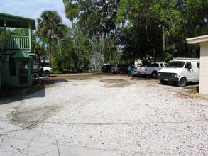 215 Riverside Dr in Cocoa, FL - Building Photo - Building Photo