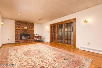 29 Fox Hollow Ln in Queensbury, NY - Building Photo - Building Photo