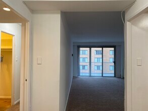 730 24th St NW, Unit 611 in Washington, DC - Building Photo - Building Photo