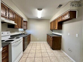 5006 Kingston Dr in Wichita Falls, TX - Building Photo - Building Photo