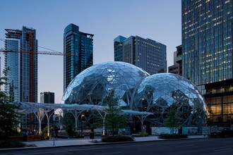 Stratus in Seattle, WA - Foto de edificio - Building Photo