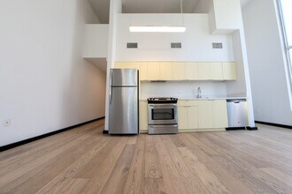 1313 Sunset in Los Angeles, CA - Building Photo - Building Photo