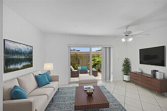 5555 N Ocean Blvd in Lauderdale-by-the-Sea, FL - Building Photo - Building Photo