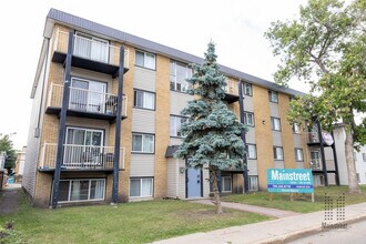 Nicoll Manor in Edmonton, AB - Building Photo - Building Photo