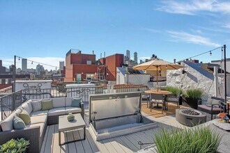 248 Mott St, Unit 24 in New York, NY - Building Photo - Building Photo