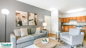 625 E Stassney Ln in Austin, TX - Building Photo