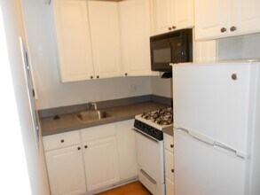 12 Edgerly Rd, Unit 2A in Boston, MA - Building Photo - Building Photo
