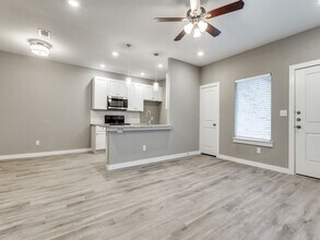 3205-3207 Karen St in Fort Worth, TX - Building Photo - Building Photo