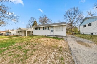 133 Perthshire Rd in St. Louis, MO - Building Photo - Building Photo