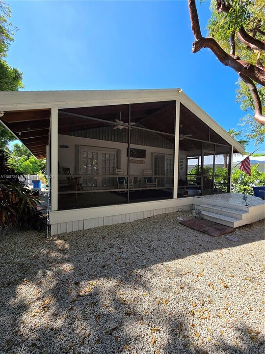 101 Gumbo Limbo Rd in Islamorada, FL - Foto de edificio