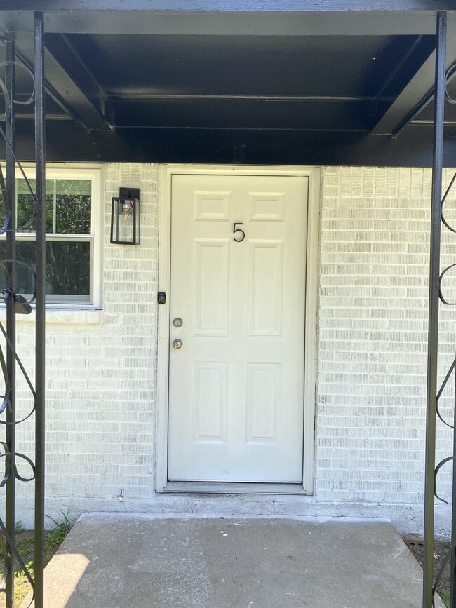 18272 Sidney Ave in Robertsdale, AL - Foto de edificio - Building Photo