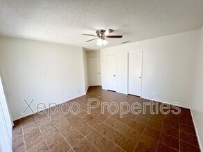 32244 Navajo Trail in Cathedral City, CA - Building Photo - Building Photo