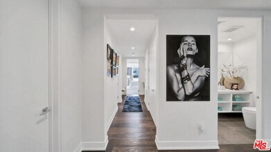 450 S Palm Dr in Beverly Hills, CA - Building Photo - Building Photo