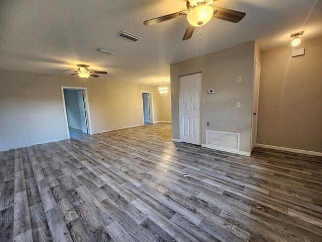 4281 SW 145th Place Rd