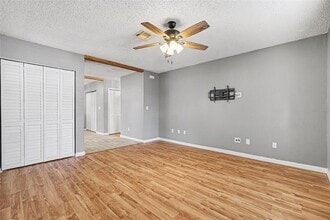 7624 Desoto Ct in Tampa, FL - Building Photo - Building Photo