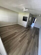 687 Durham Cir in Deerfield Beach, FL - Building Photo - Building Photo