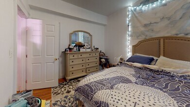 1999 Commonwealth Ave, Unit 6 in Boston, MA - Building Photo - Building Photo
