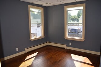 10 Harborview Ave, Unit 1st in South Portland, ME - Building Photo - Building Photo