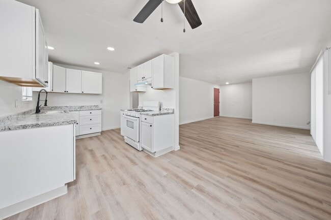 6429 Stoneman Dr in North Highlands, CA - Building Photo - Building Photo