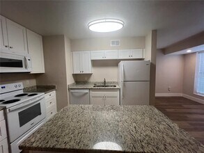 2472 Picnic St in Port Charlotte, FL - Building Photo - Building Photo