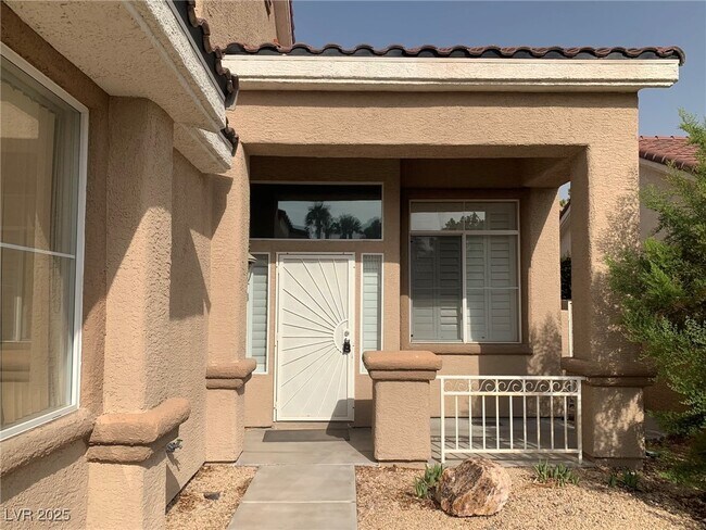 1917 Sierra Oaks Ln in Las Vegas, NV - Building Photo - Building Photo