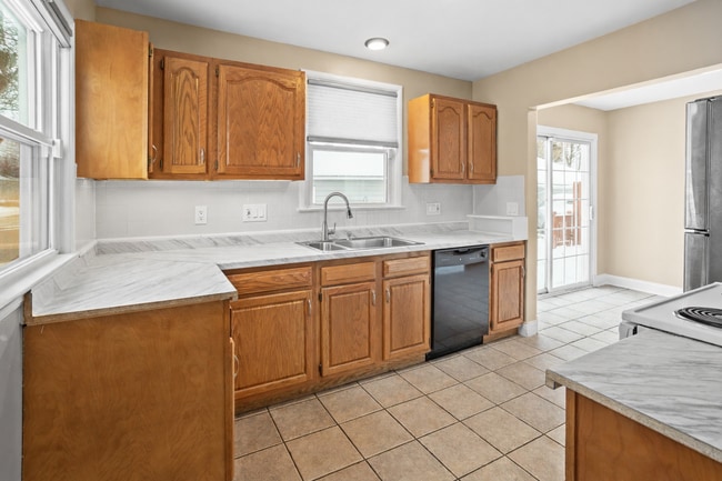 property at 2128 Windemere Ave