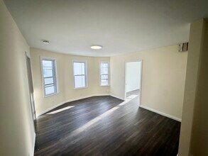 55 Myrtle St in Everett, MA - Building Photo - Building Photo