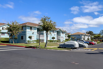 Crescent Lane in Mililani, HI - Foto de edificio - Building Photo