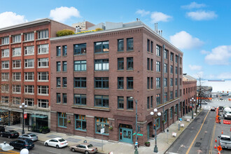 Merrill Place Condominiums in Seattle, WA - Building Photo - Building Photo