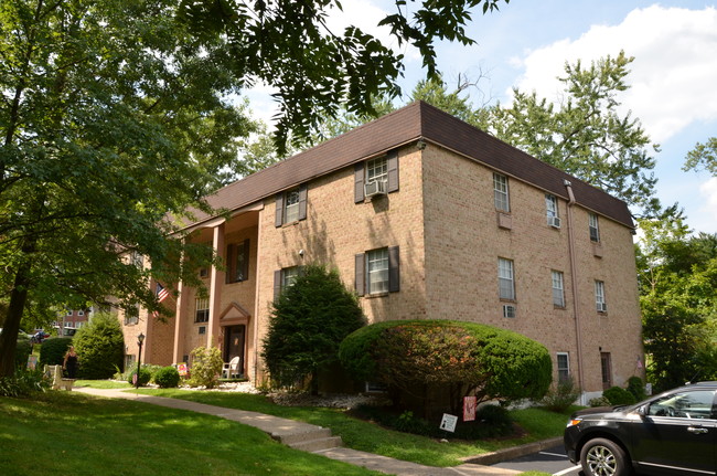 Stone Gate Woods in Phoenixville, PA - Building Photo - Building Photo