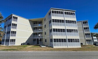 2302 International Dr in Little River, SC - Building Photo