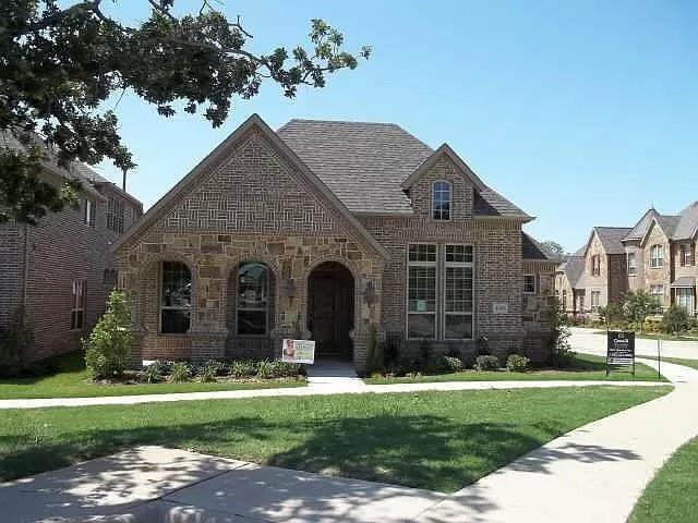 3701 Post Oak Trail in Colleyville, TX - Foto de edificio