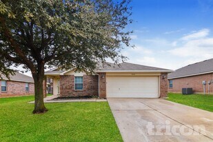 12630 Carpenter Ln, Unit 1109 in Rhome, TX - Building Photo