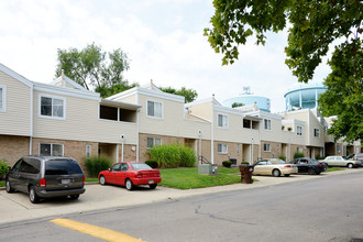 Robin Springs Apartments in Middletown, OH - Building Photo - Building Photo