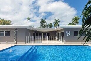 1218 Hollywood Blvd in Hollywood, FL - Building Photo