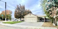 146 N Grant St in Nampa, ID - Foto de edificio - Building Photo